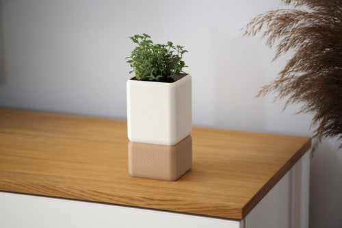 Manul Self-Watering Planter