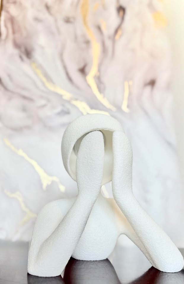 NObody Lamp | Modern Sculptural Table Light