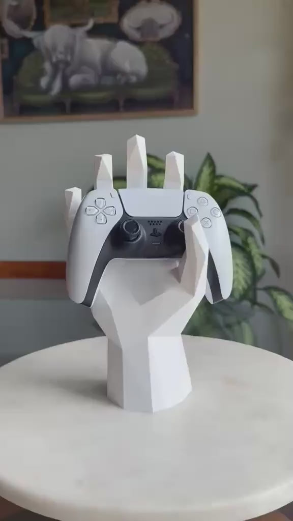Low Poly Hand Controller Stand product demonstration 1 from Etsy