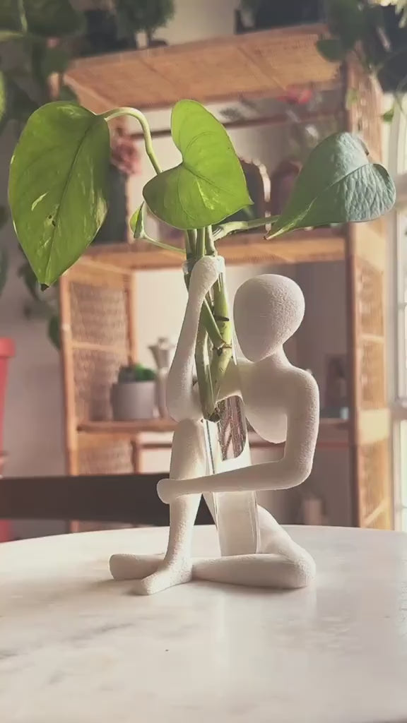 NObody "Bloom" – Minimalist Figure Vase & Propagation Station product demonstration 1 from Etsy